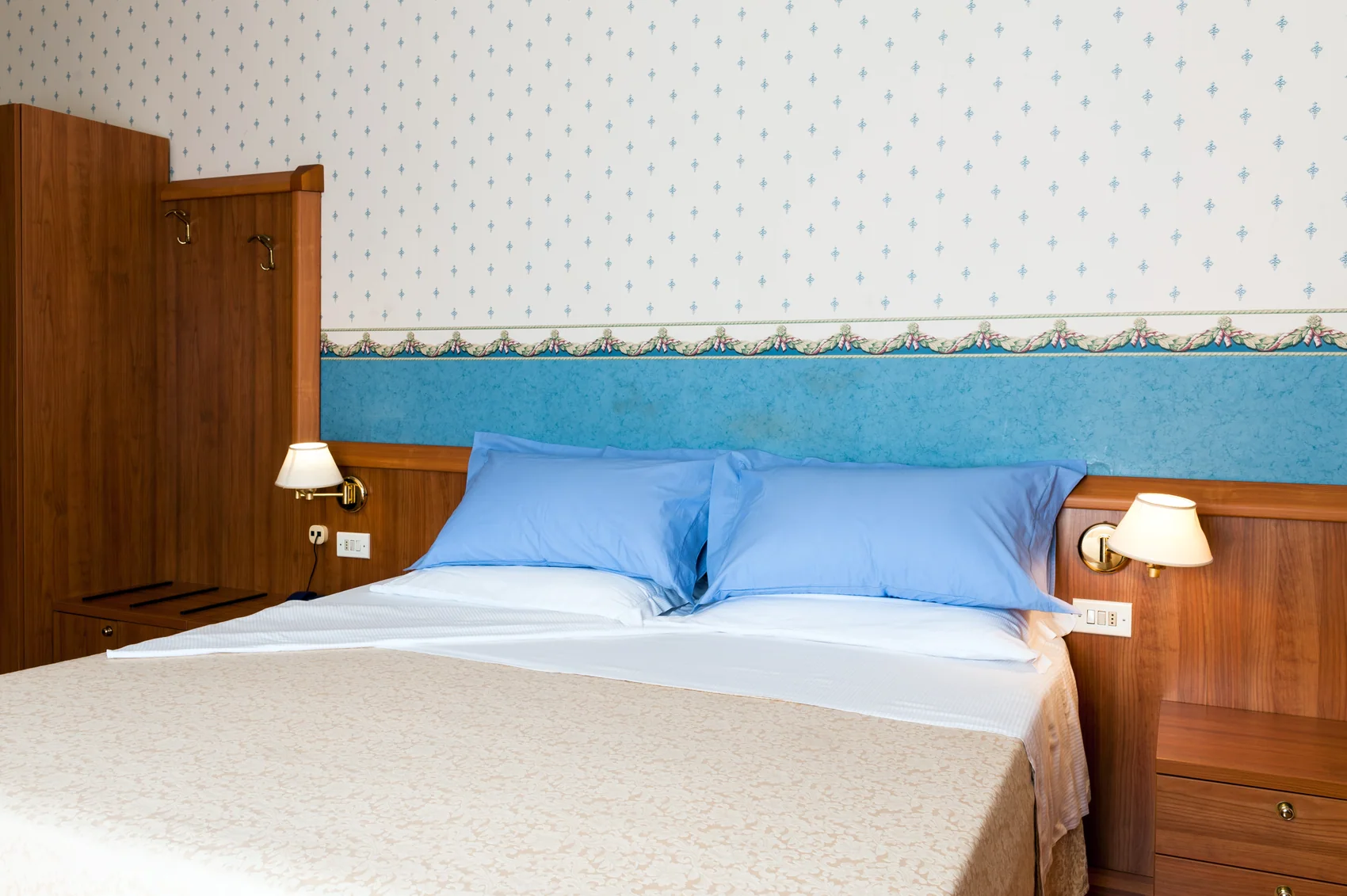 Casa Ferretti — hotel 3 stelle a Silvi Alta, tra le colline e il mare, 